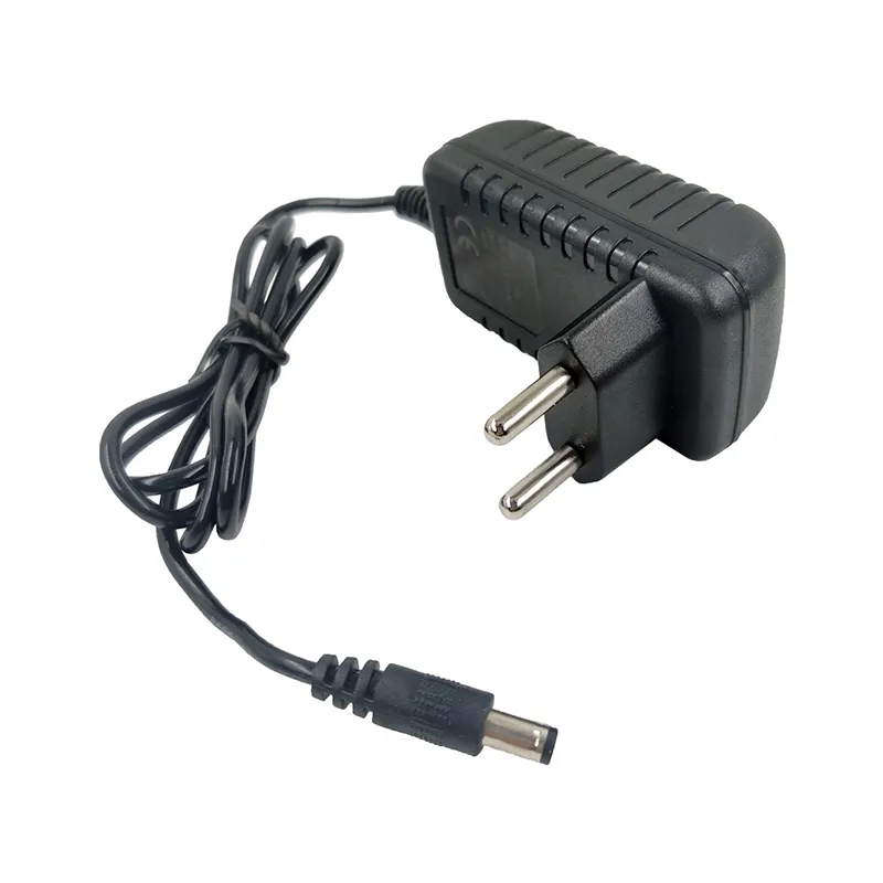 El enchufe indio 12W hizo salir el adaptador montado en la pared de 12V 1A