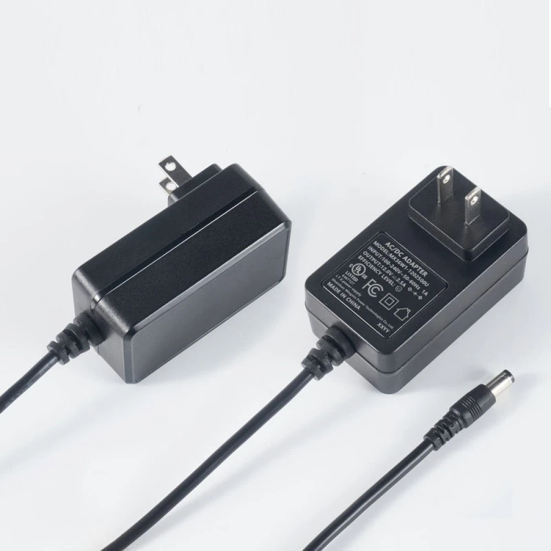 Adaptador de corriente para montaje en pared de 12 V, 2,5 A y 30 W con certificación UL